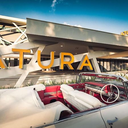 Atura Блектаун Екстериор снимка
